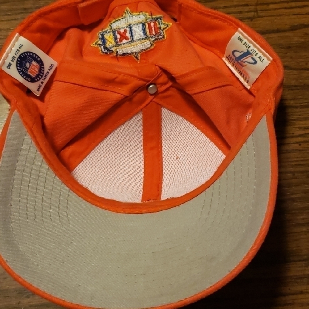 Vintage Denver Broncos Super Bowl XXXII Hat - Picture 3 of 4